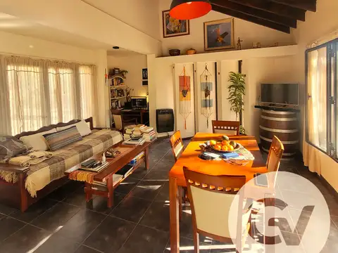 HERMOSO CHALET CON PILETA Y FRUTALES, MERLO SAN LUIS