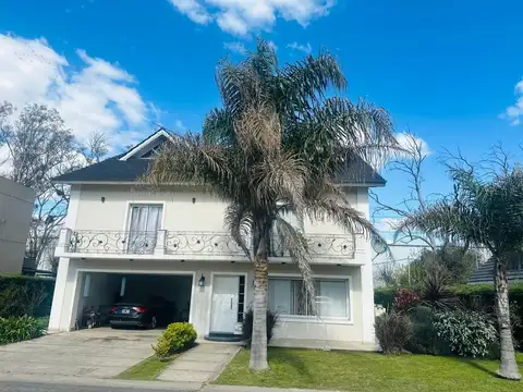 Casa en Alquiler en Countries y Barrios Cerrados en Moreno, USD 3.000