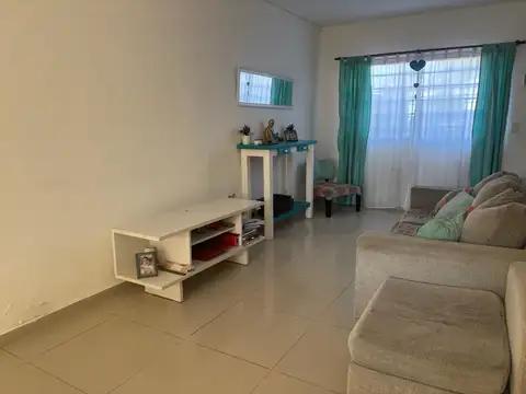 Departamento en Venta en Villa De Mayo, USD 77.000