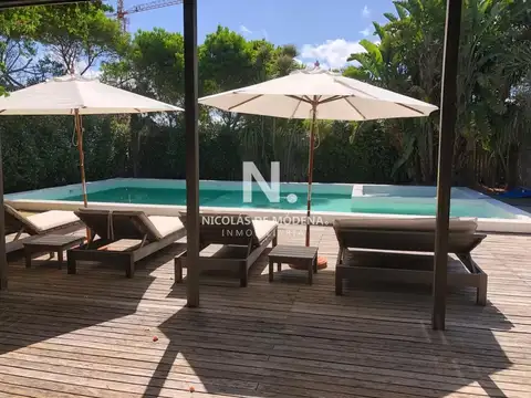 Casa en Venta en Manantiales, USD 3.000.000