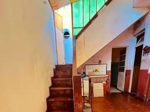 Depto Tipo Casa en Venta de 5 ambientes