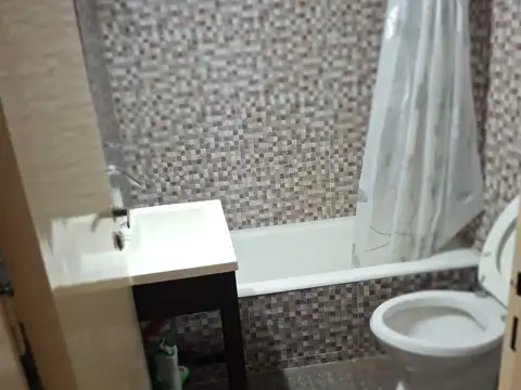 AMPLIO MONOAMBIENTE DIVIDIDO