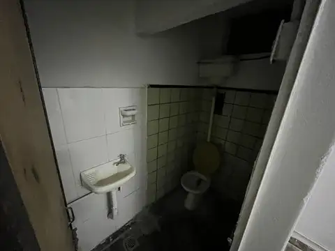 Local en Alquiler en Villa Lugano, $ 400.000