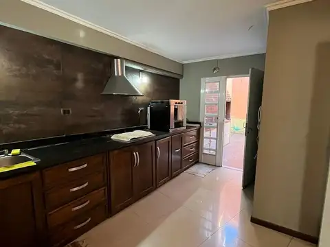Casa En Venta 3 Dormitorios