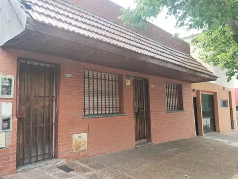 Casa c/galpón , Venta, Lugano