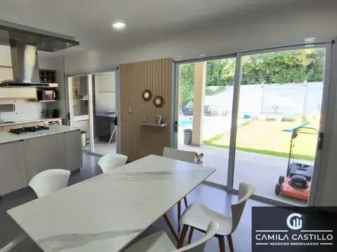 Casa en Venta en Barrio Parque Leloir, USD 340.000