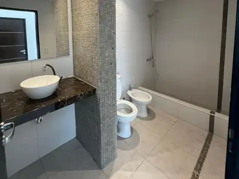 Oficina en venta/alquiler en el Condominio Las Pircas