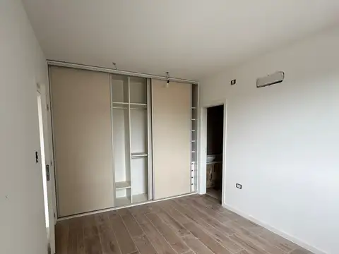 Departamento en Alquiler en Zarate, $ 950.000