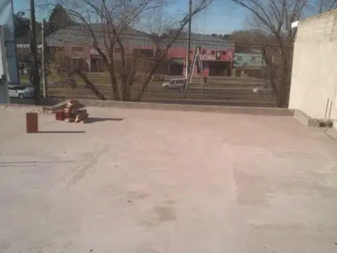 Local en Venta en Garin, USD 265.000