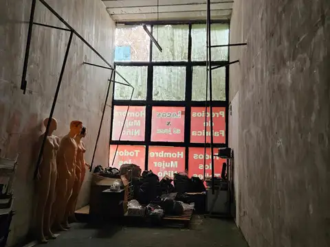 Local en Alquiler en Once, $ 4.000.000