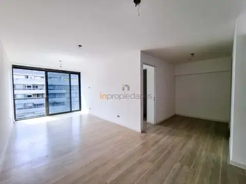 Puerto Madero - Excelente 2 Ambientes al frente - Suite y toilette - Venta