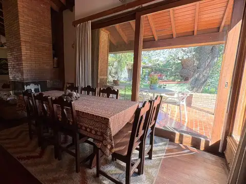 Casa en Venta con 1 cochera