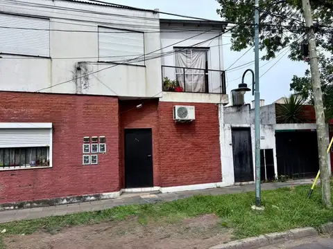 PH MONOAMBIENTE EN VENTA MUNRO CON COCHERA