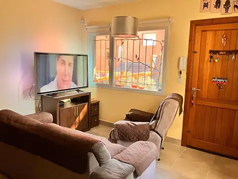 Depto Tipo Casa en Venta de 2 dormitorios