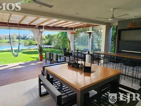 Casa en Alquiler en Villanueva, USD 3.700