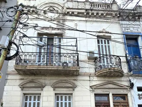 Venta PH. Excelente ubicación. Parque Patricios