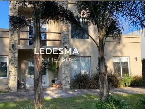 VENTA CASA 6 AMBIENTES ITUZAINGO NORTE