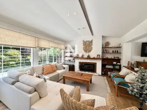 Casa en Venta en Cantegril, USD 490.000