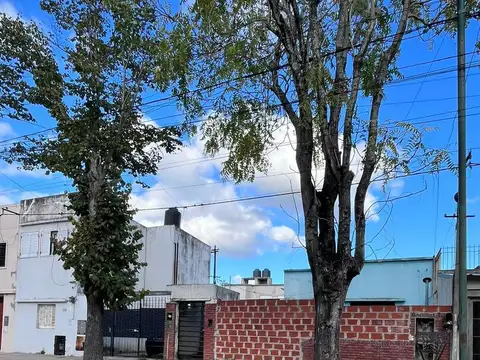 Casa en Venta en La Plata [Cod: 0211]