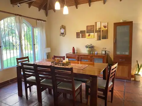 Casa quinta en venta en Barrio El Cazador   -   ID 4570