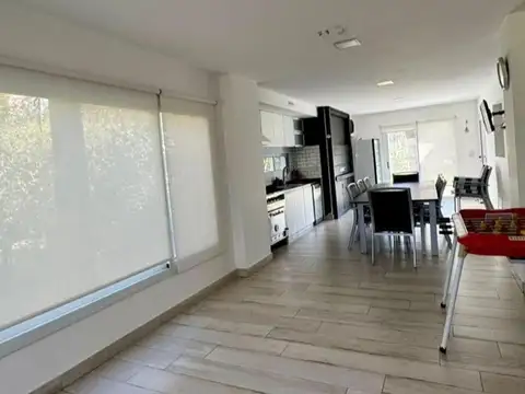 Casa en Alquiler de 3 dormitorios
