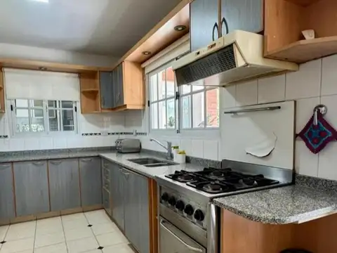 Casa en Alquiler en Ezeiza, USD 1.800