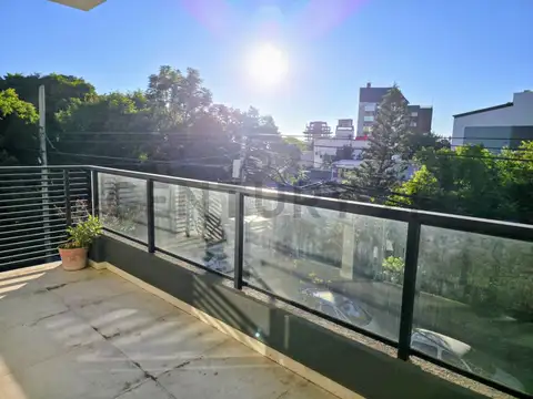 VENTA PH 3 ambientes Devoto con COCHERA