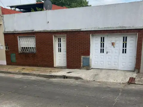 PH TIPO CASA AL FRENTE DE DOS DORMITORIOS