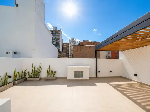 Pasillo unico con amplia terraza en Dorrego al 1500