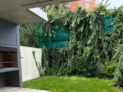 Casa - Venta - Argentina, Manuel B Gonnet - 489 2114
