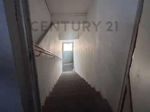 VENTA LOCAL COMERCIAL EN HAEDO SUR, MORÓN