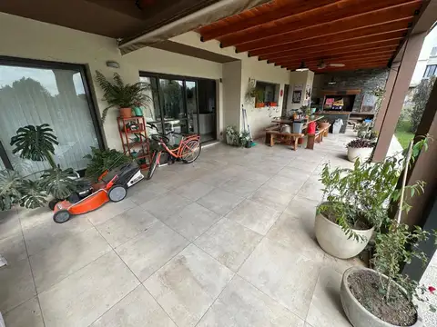 Casa en Venta en Manantiales, USD 649.000