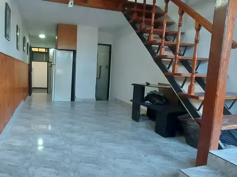 Depto Tipo Casa en Venta 36 años