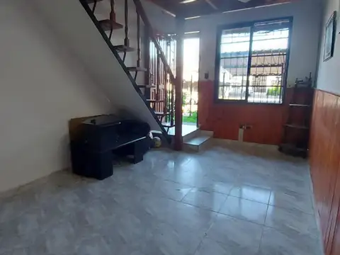 Depto Tipo Casa 2 ambientes con 1 baño