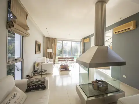 Casa 6 ambientes con 3 baños