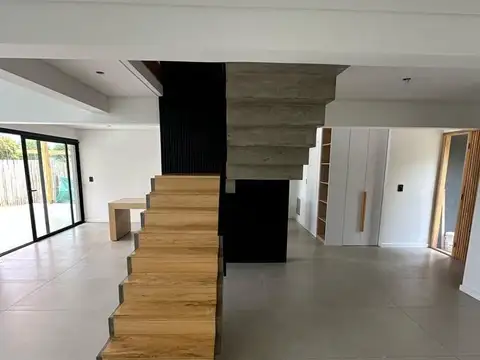 Venta Casa En Lagoon Pilar