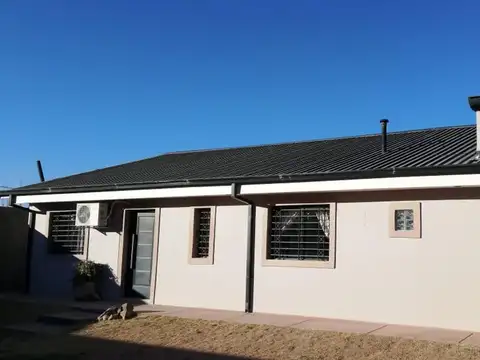 Invierta en Malargüe  Excelente Casa en complejo a mts Av.