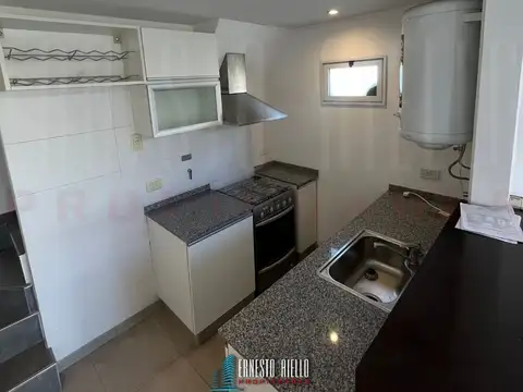 Departamento en Alquiler con 1 cocheras