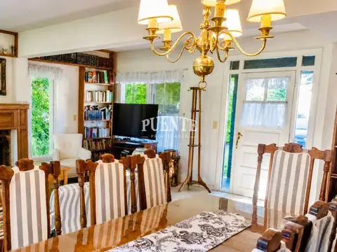 Casa en Venta con 1 cochera