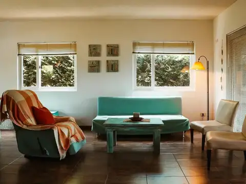 Casa en Venta - 2 Dormitorios 1 Baño - 500mts - Balneario Mar Chiquita