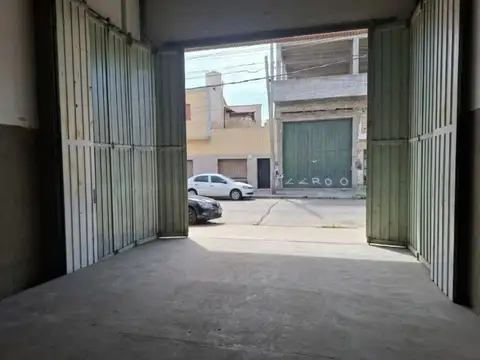 Galpon en Venta en Gerli, USD 380.000
