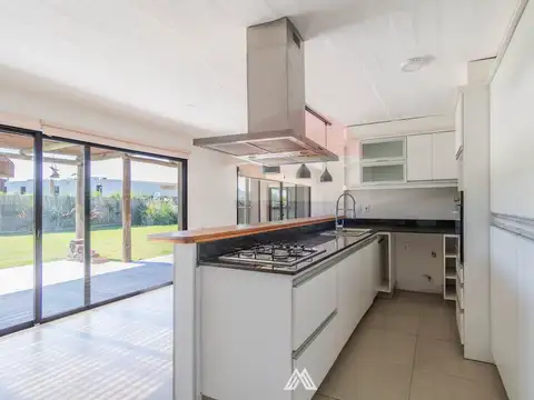 Venta casa 3 dorm Viñedos de la Tahona con piscina