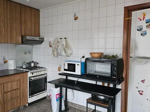 Casa 3 ambientes con 2 baños