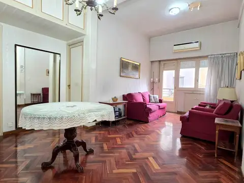 Departamento de 3 ambientes al frente con balcón