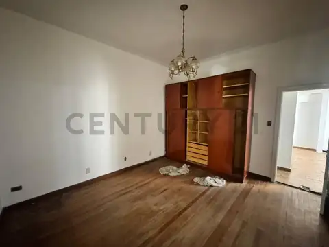 521 e/  4 y 5 - VENTA DE CASA A MODERNIZAR EN TOLOSA