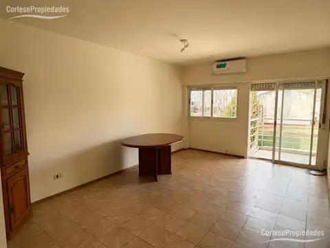 Departamento dos ambientes en alquiler, balcon, lavadero