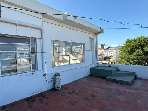 Depto Tipo Casa 4 ambientes con 1 baño