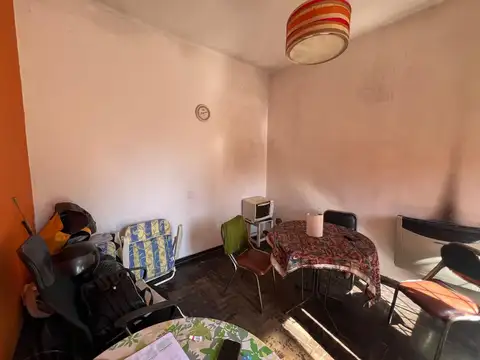 Depto Tipo Casa en Venta en Bernal Oeste, USD 48.000