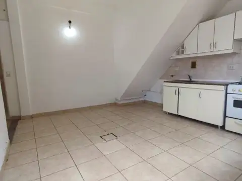 Depto Tipo Casa 3 ambientes con 1 baño