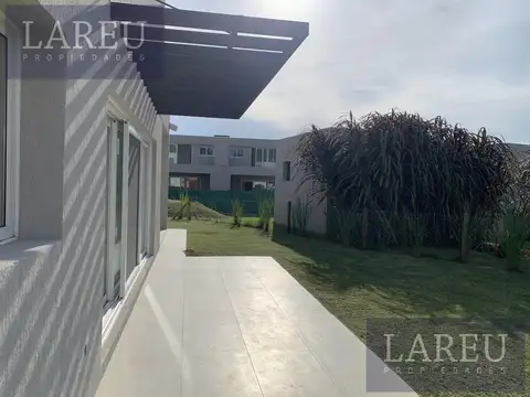 Casa en Alquiler en Pilara, USD 1.500